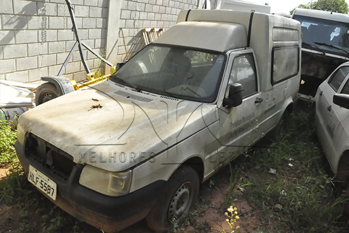 LOTE 004 - FIAT FIORINO UNIVIDAS AM - PLACA HLF-5587 - ANO 2011 2011