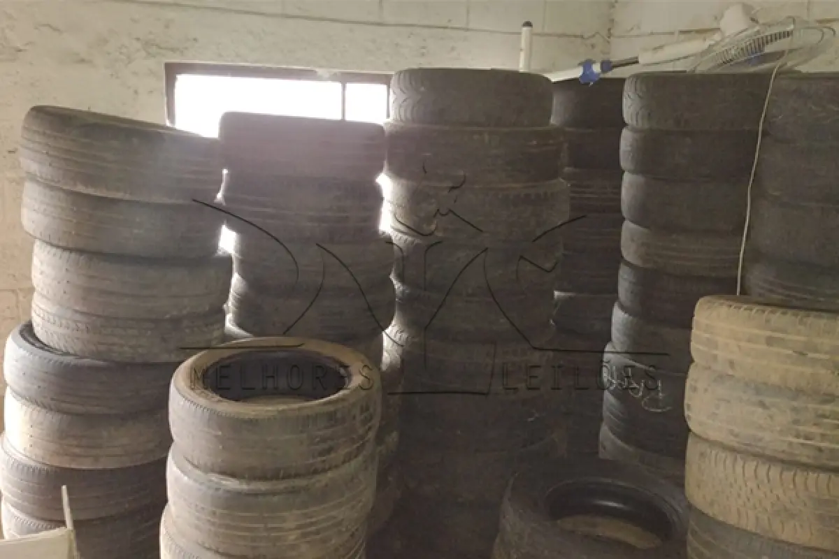 LOTE 018 - DERIVADO OBRAS – PNEUS - PROXIMO DE 159 INIDADES