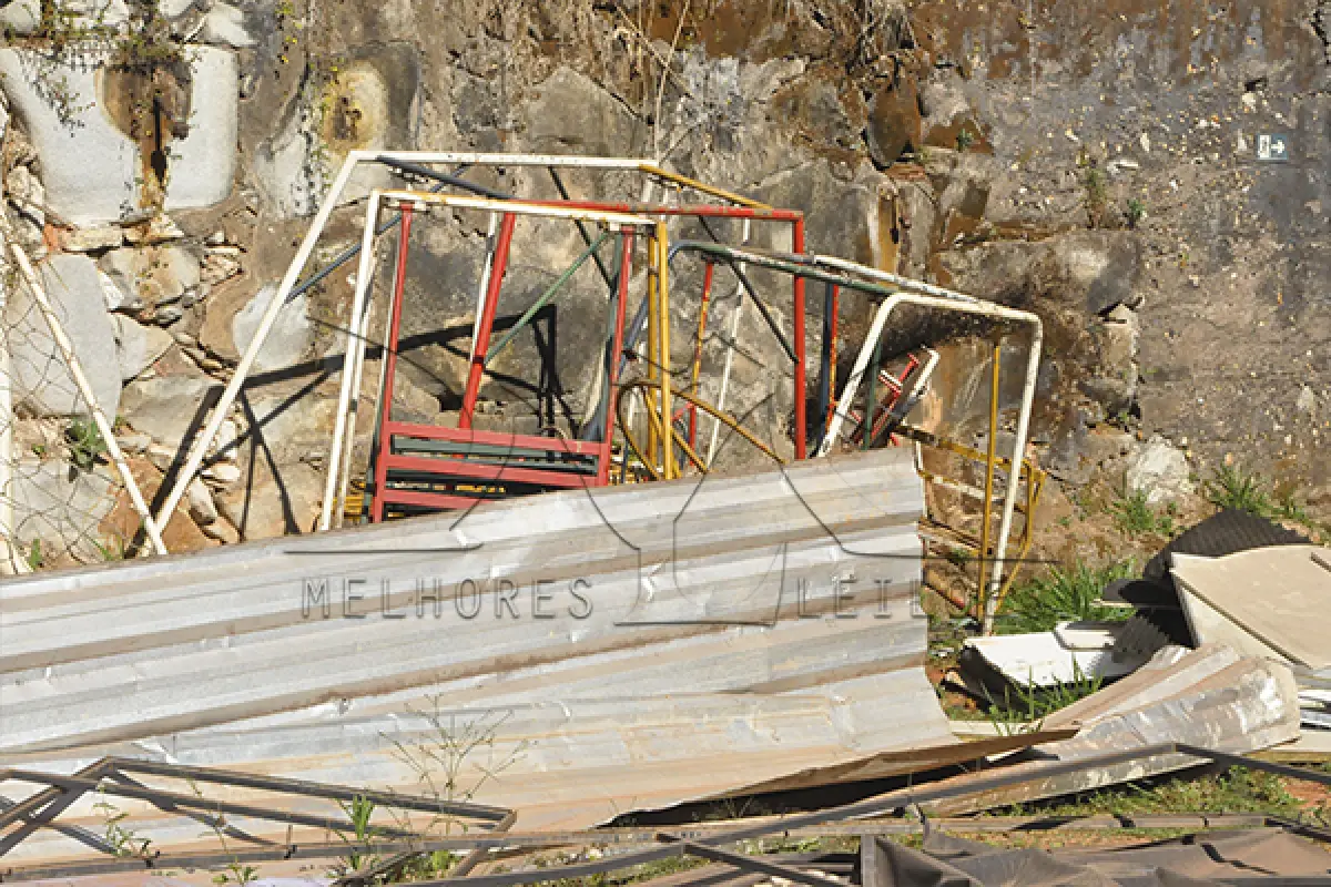 LOTE 016 - SUCATA DE FERRAGEM /DIVERSOS