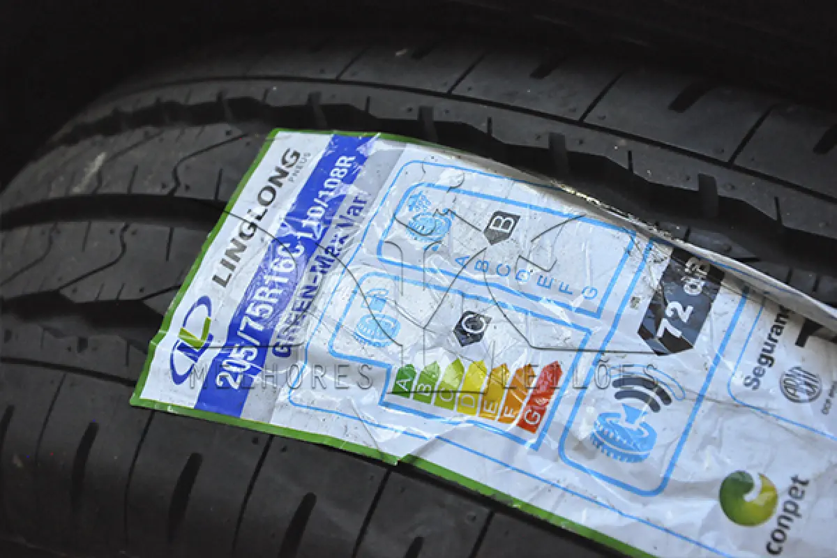 LOTE 013 - PENUES VEICULARES