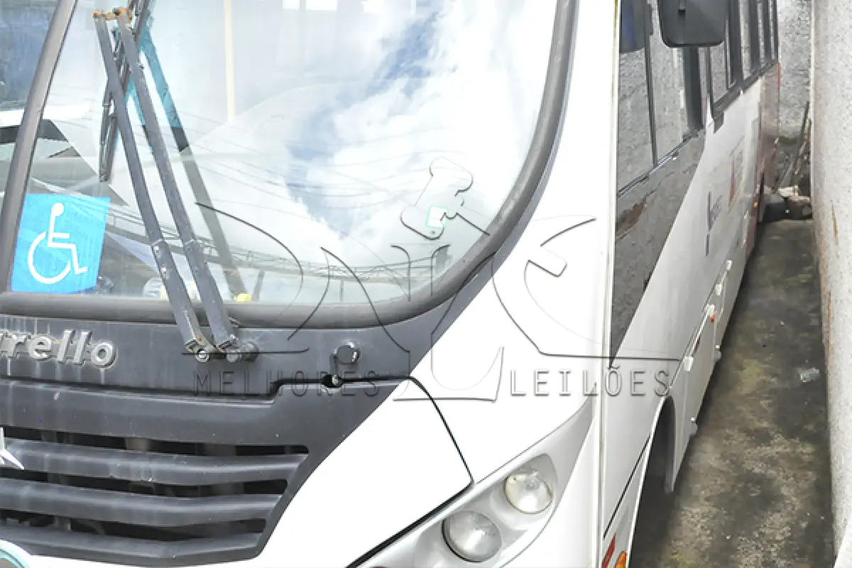 LOTE 004 - M. BENZ MASCA GRANMICRO O - ANO 2013 2014