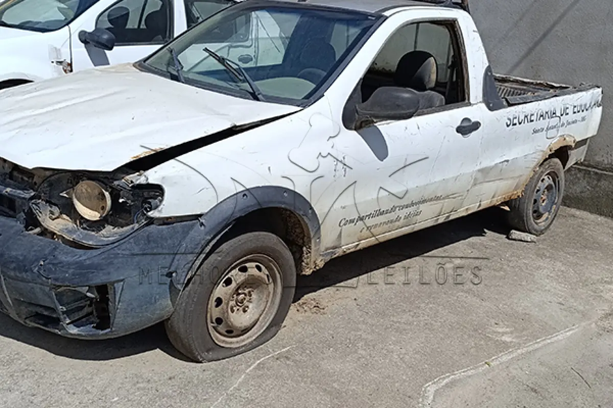 LOTE 008 - FIAT STRADA FIRE FLEX - ANO 2011 2011