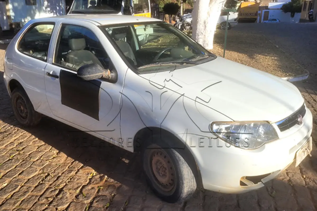 LOTE 015 - FIAT PALIO FIRE - ANO 2015 2015