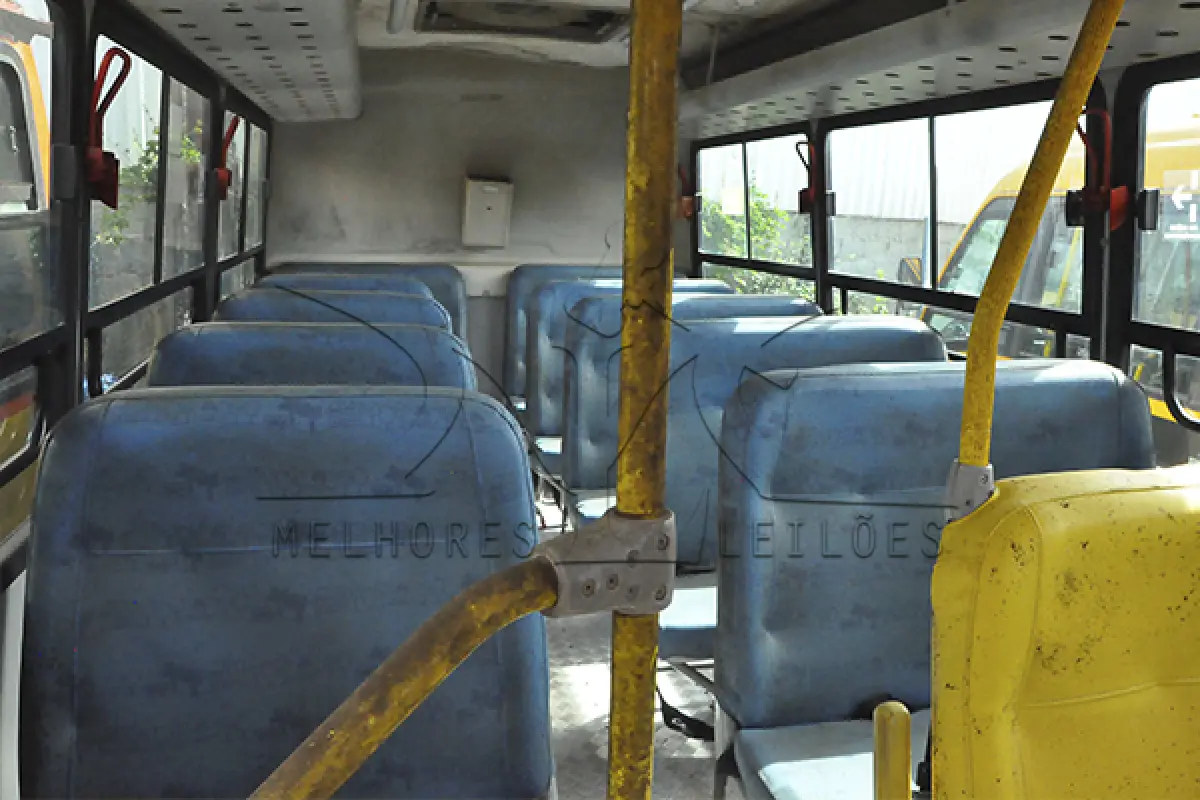 LOTE 008 - ONIBUS IVECOCITYCLASS-PLACA OQM 8722-ANO 2013-2013