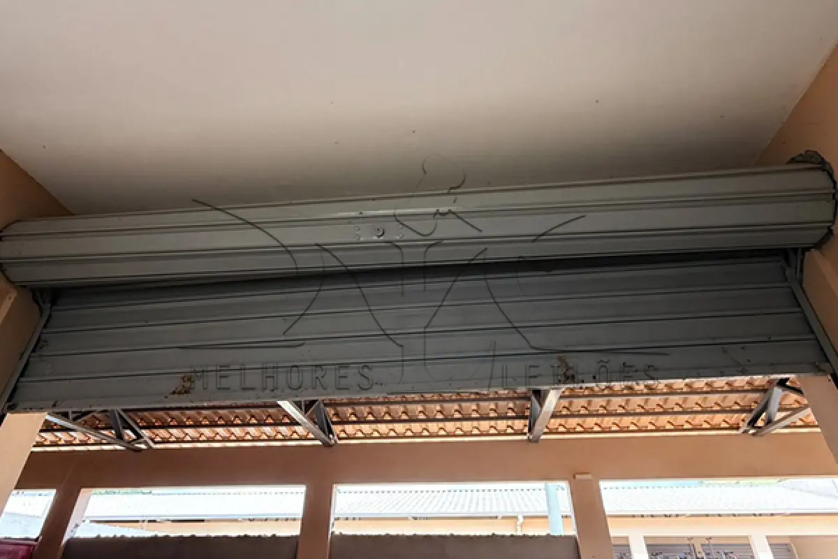 LOTE 003 - MONTANTE DE 16 PORTAS DE ENROLAR METÁLICA AÇO GALVANIZADO