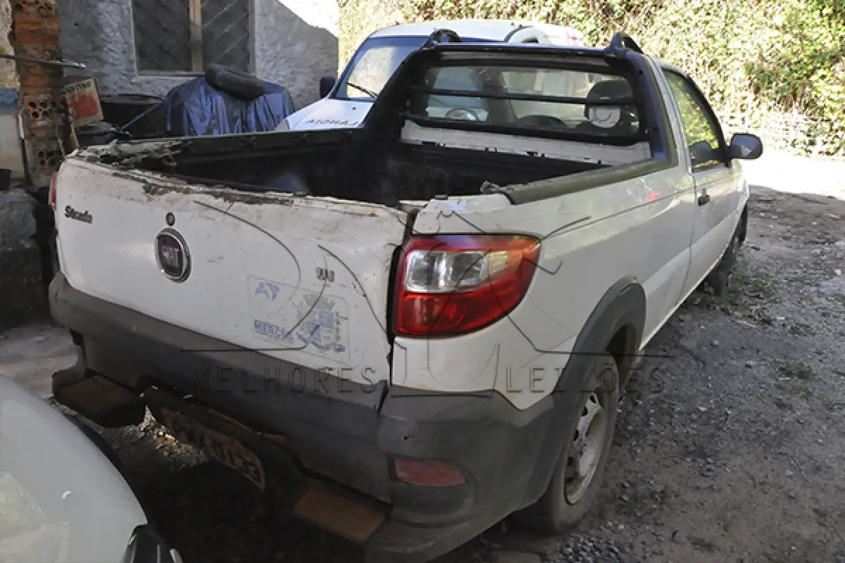 LOTE 007 - FIAT STRADA WORKING - ANO 2015 2015 - PLACA PWX-0133