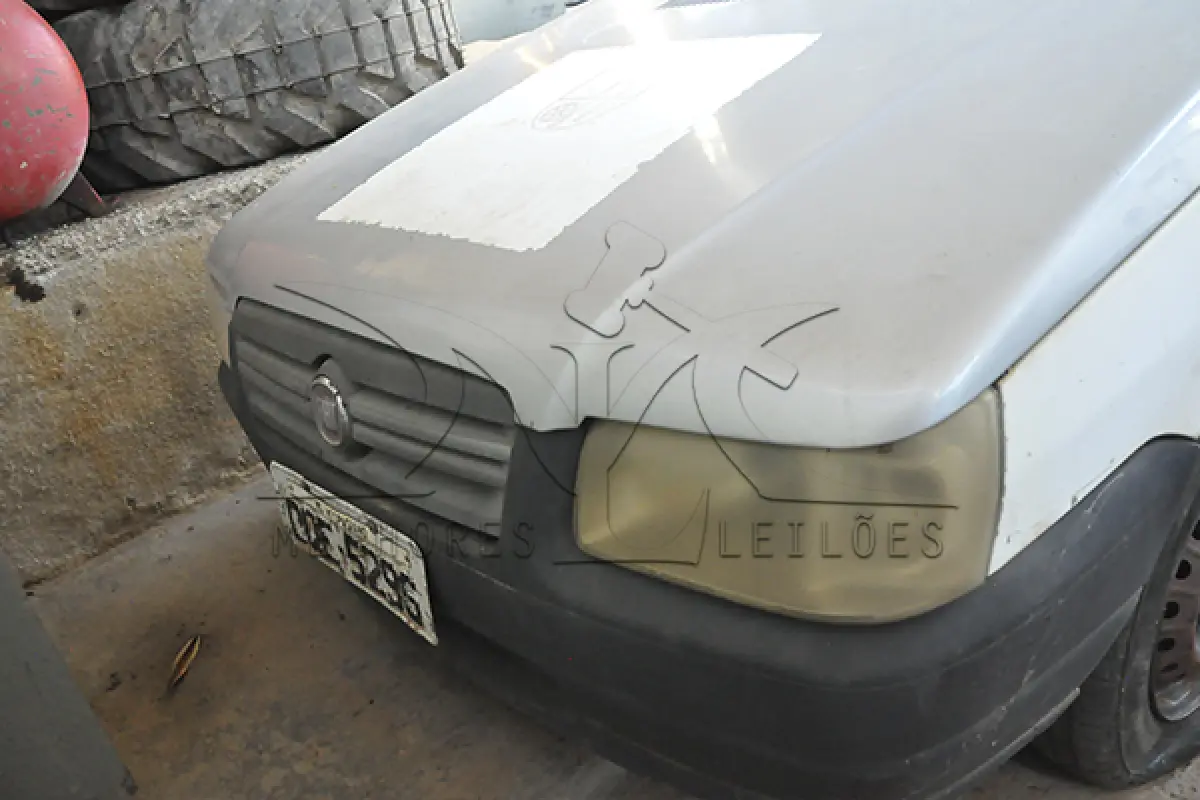 LOTE 007 - FIAT UNO MILLE ECONOMY - ANO 2013 2013 - PLACA OQE-5296