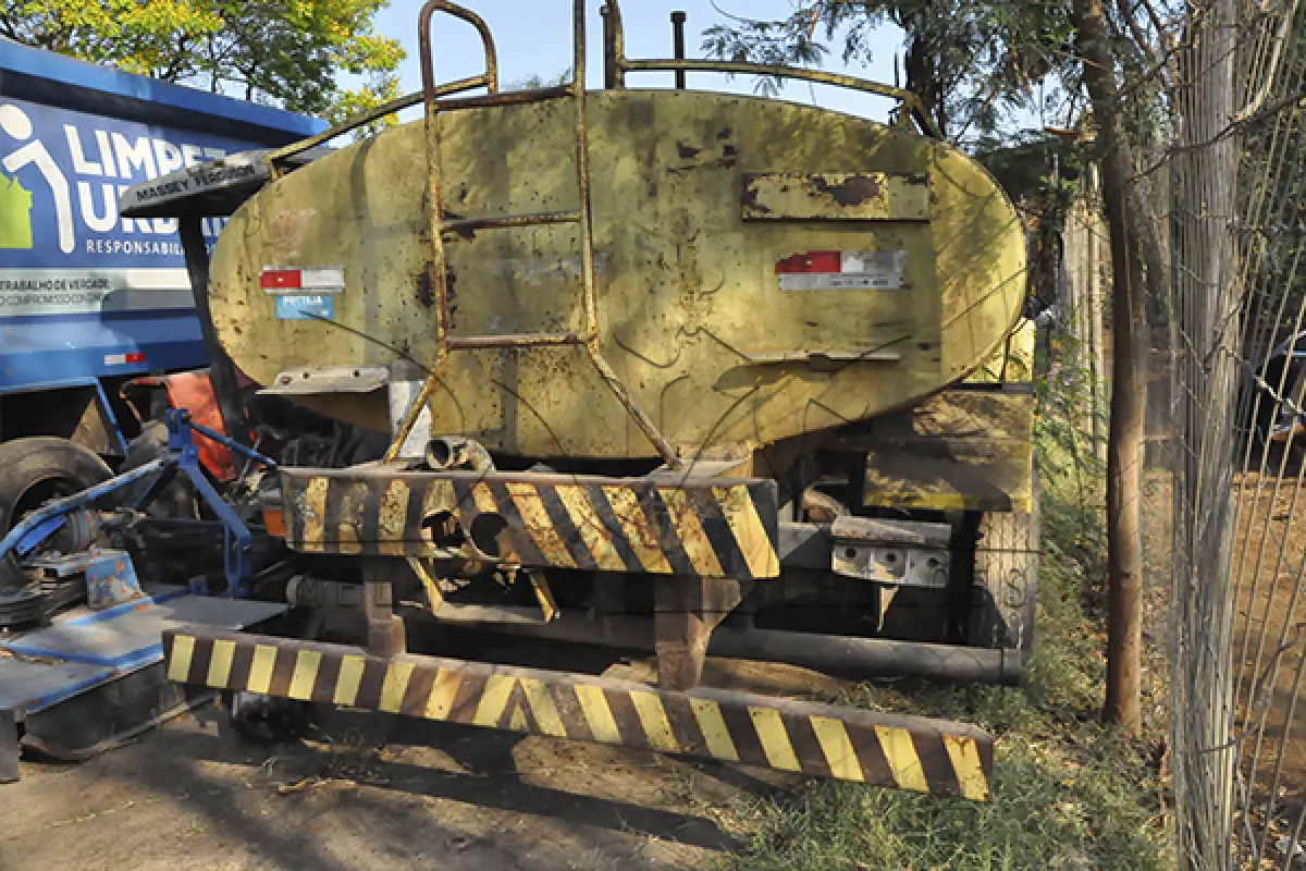 LOTE 020 - GM CHEVROLET 12000 CUSTON - ANO 1990 1990 - PLACA HMM-0297