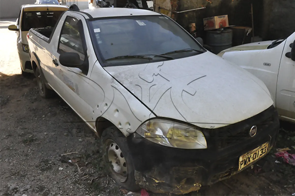 LOTE 007 - FIAT STRADA WORKING - ANO 2015 2015 - PLACA PWX-0133