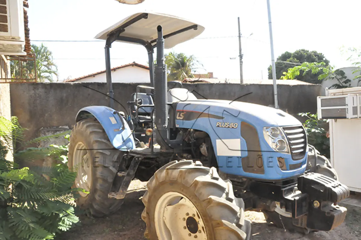 LOTE 041 - TRACTOR PLUS 80 - ANO 2023