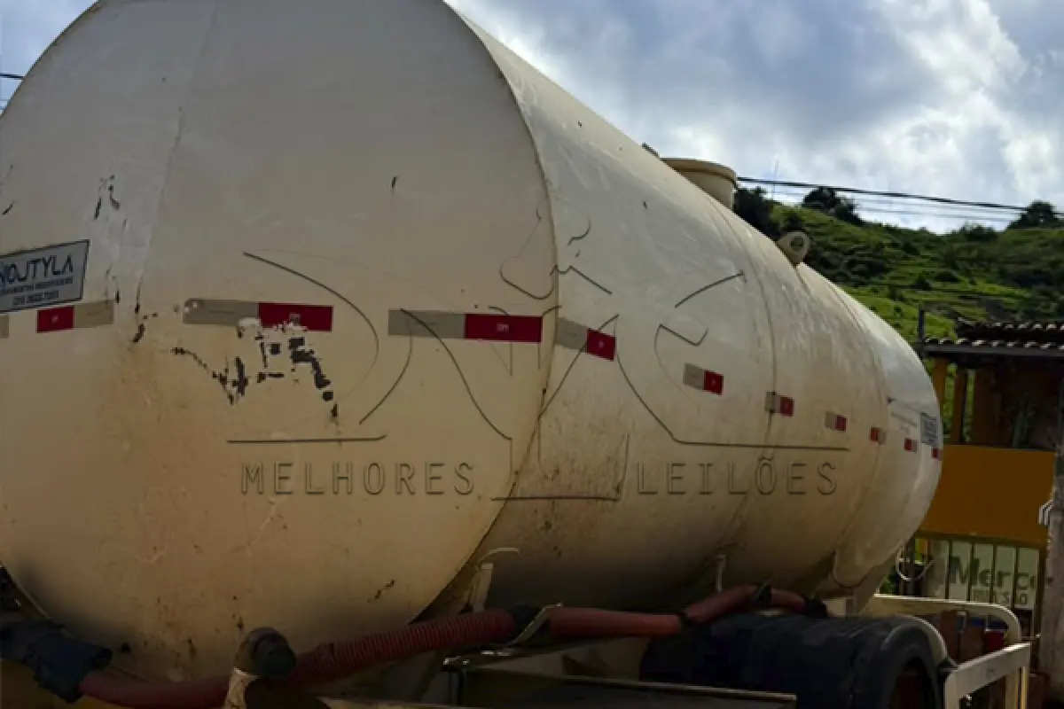 LOTE 002 - TANQUE PIPA 9.000 LITROS TARA 7.000 LOTAÇÃO 9.000 PBT13.000 - DATA DE FABRICAÇÃO 26-04-2023