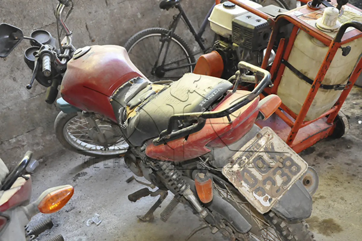 LOTE 001 - HONDA CG 125 FAN KS - ANO 2013 2013 - PLACA OQK-8238