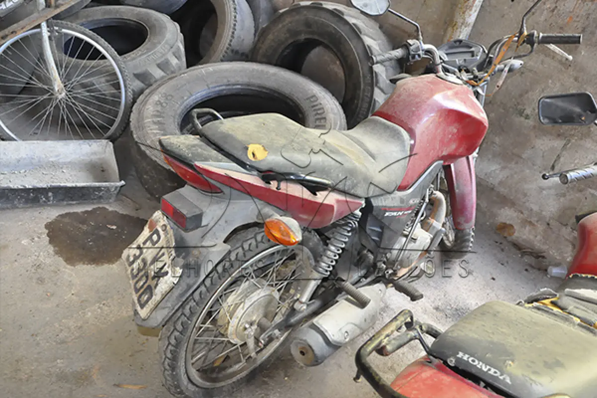 LOTE 002 - HONDA CG 125 FAN KS - ANO 2014 2015 - PLACA PVK-3300