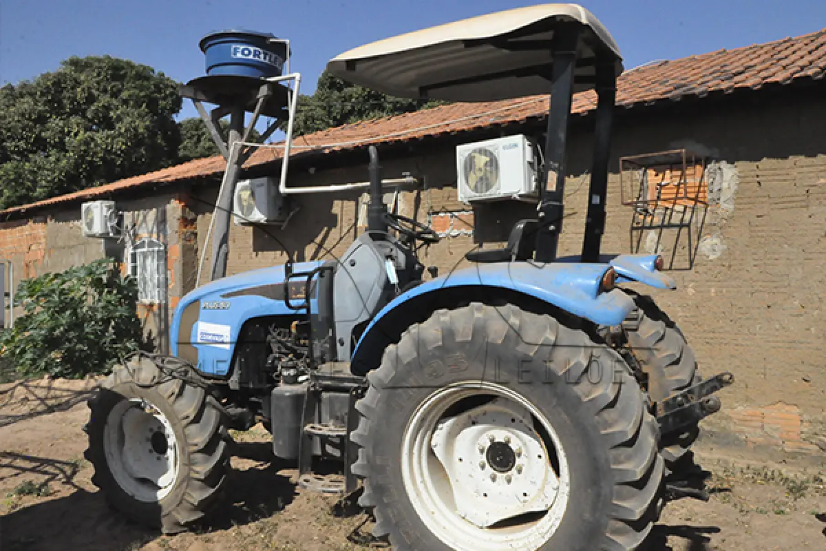 LOTE 041 - TRACTOR PLUS 80 - ANO 2023