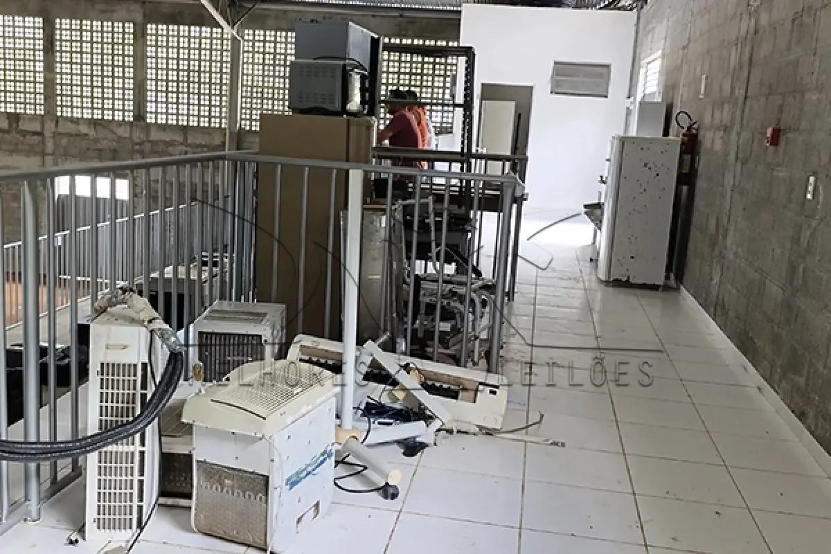 LOTE 015 - SUCATA DE ELETRO E ETC