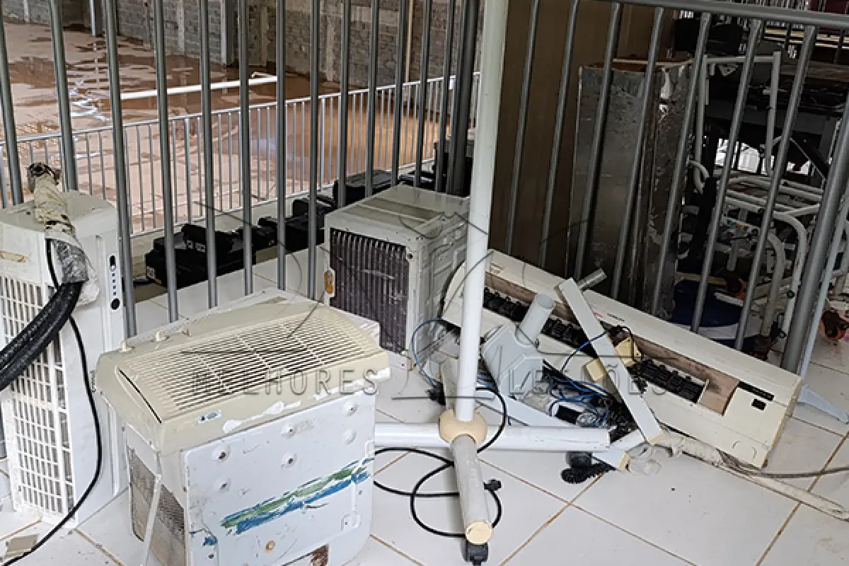 LOTE 015 - SUCATA DE ELETRO E ETC