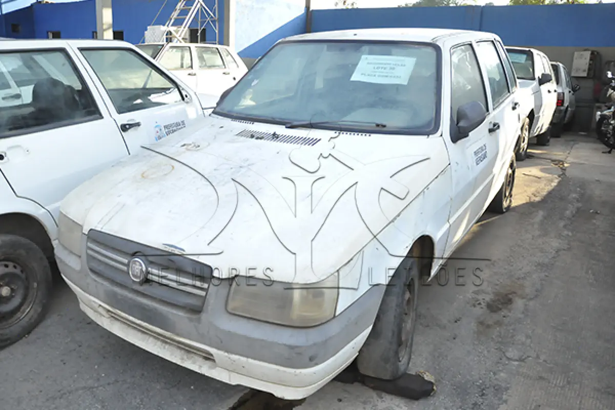 LOTE 004 - FIAT UNO MILLE ECONOMY - ANO 2012 2013 - PLACA GOW-6434