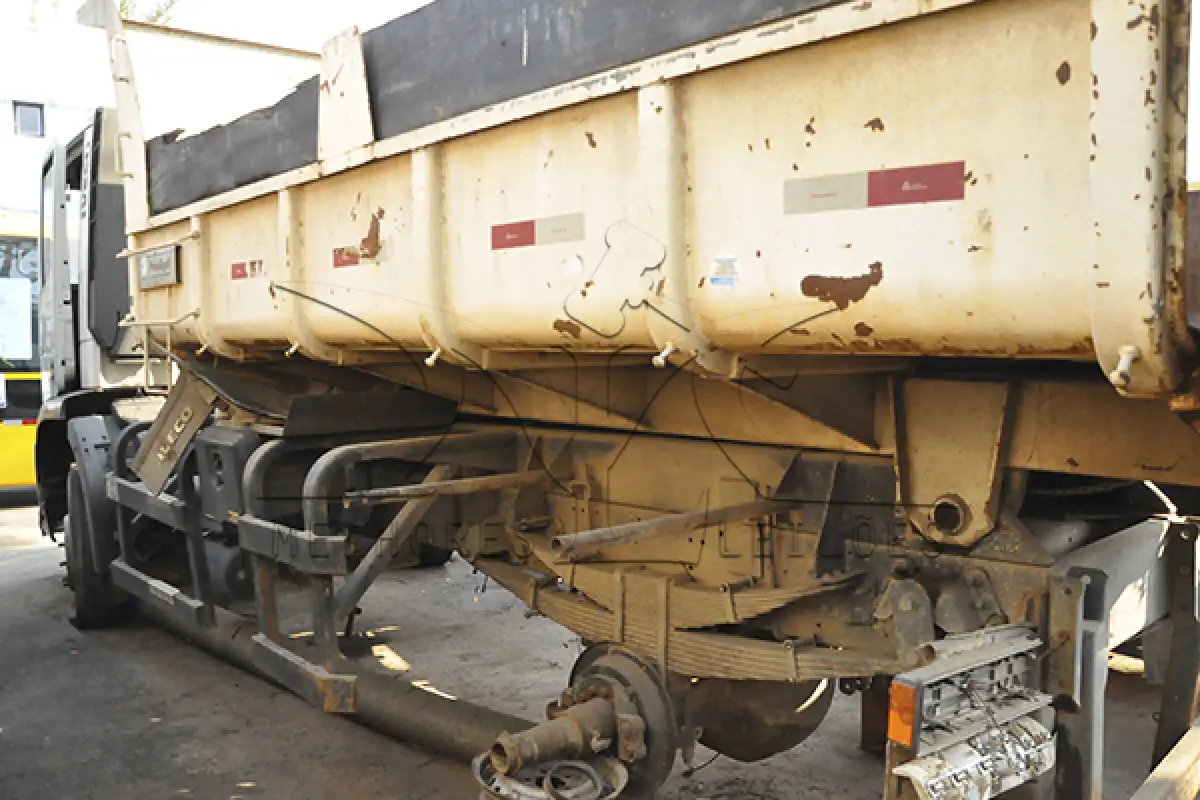 LOTE 013 - IVECO TECTOR 170E21 - ANO 2016 2017 - PLACA PYB-2719