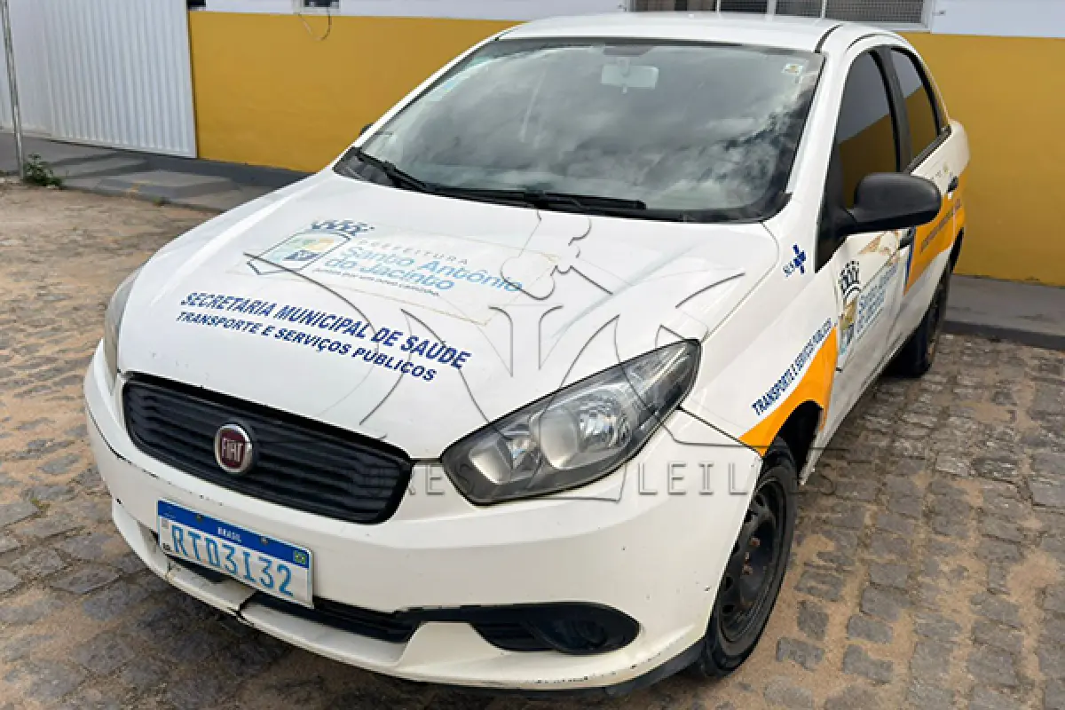 LOTE 004 - FIAT SIENA 1.4 - PLACA RTD3I32 - ANO 2021 2021
