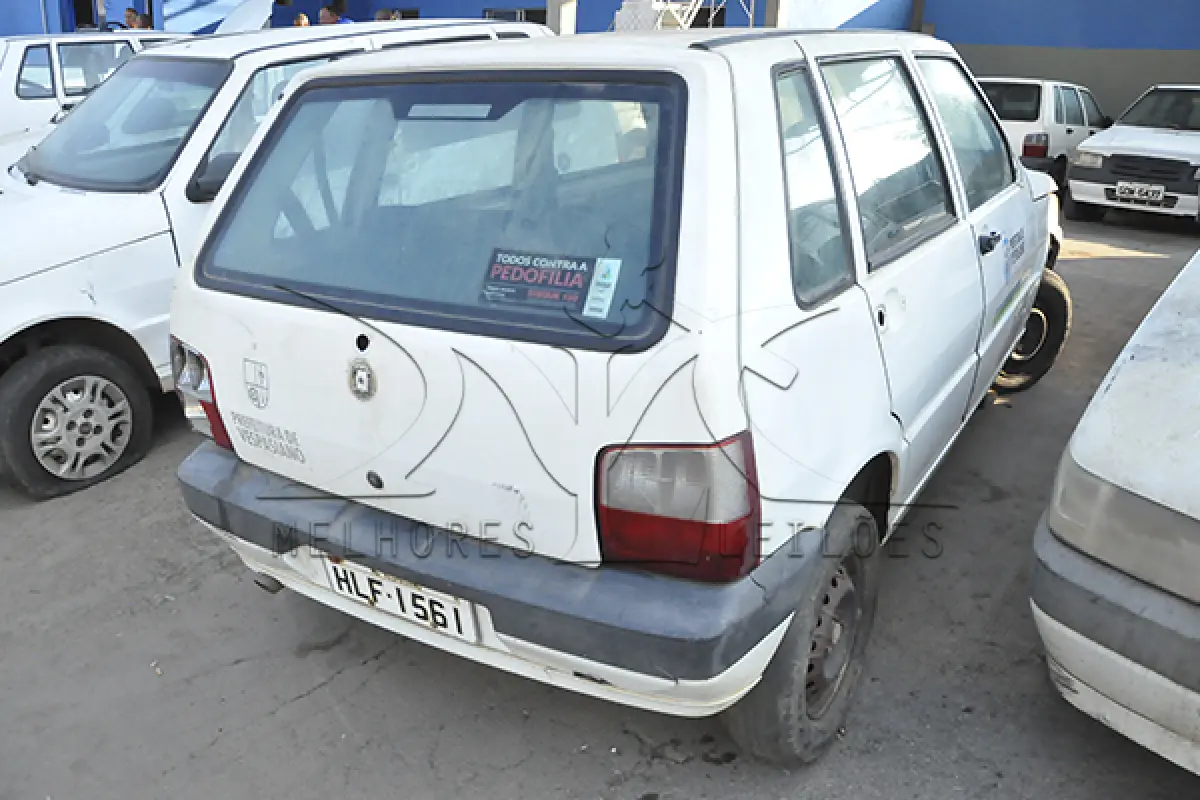 LOTE 003 - FIAT UNO MILLE ECONOMY - ANO 2009 2010 - PLACA HLF-1561