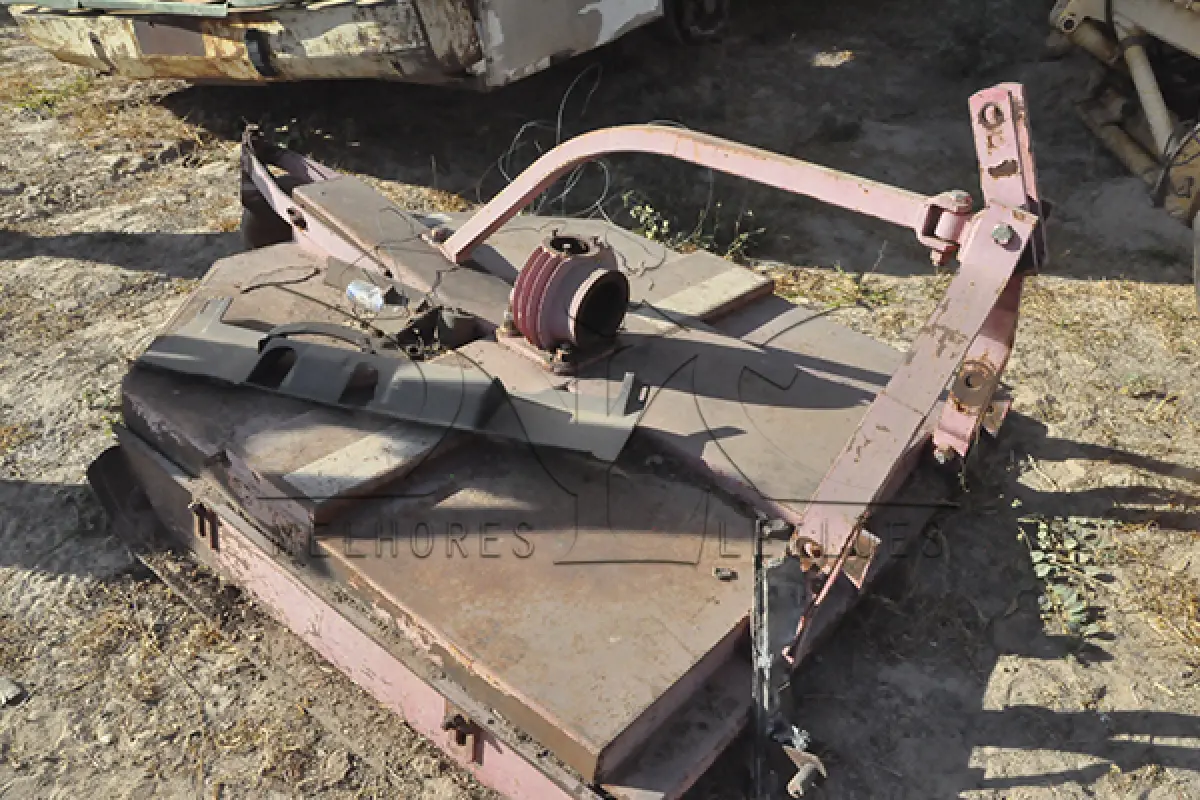 LOTE 046 - IMPLEMENTO AGRICOLA ROÇADEIRA