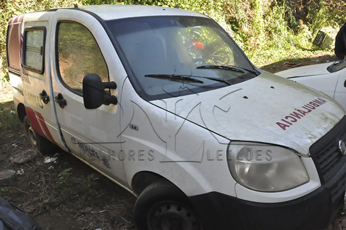LOTE 006 - FIAT DOBLÔ RONTAN AMB2 - ANO 2011 2012 - PLACA NXX-0888