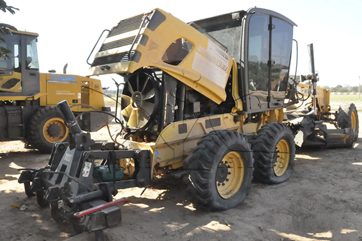 LOTE 042 - PATROL NEW HOLLAND - ANO 2013