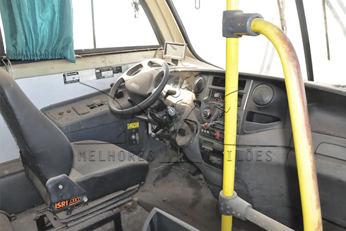 LOTE 037 - IVECO WAYCLASS 70C17HDE - ANO 2016 2016 - PLACA PYD-6041