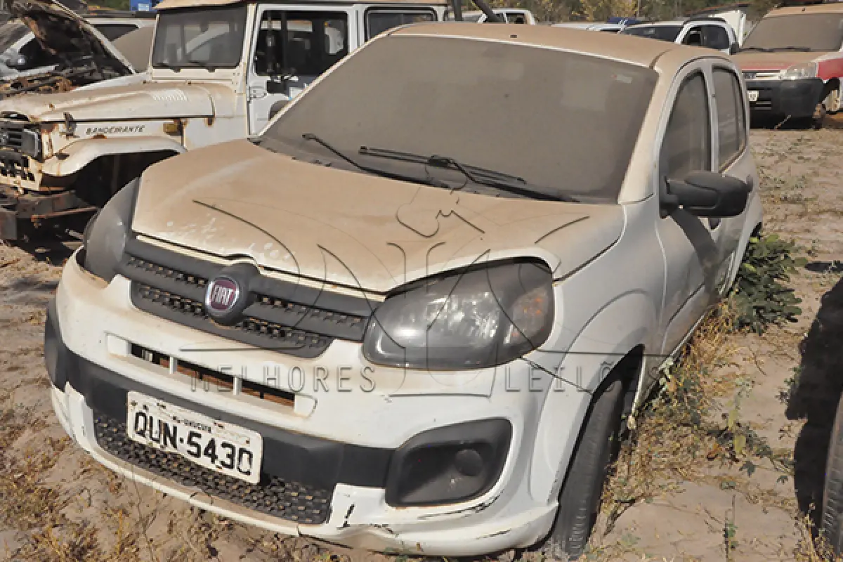 LOTE 009 - FIAT UNO ATTRACTIVE 1.0 - ANO 2019 2020 - PLACA QUN-5430