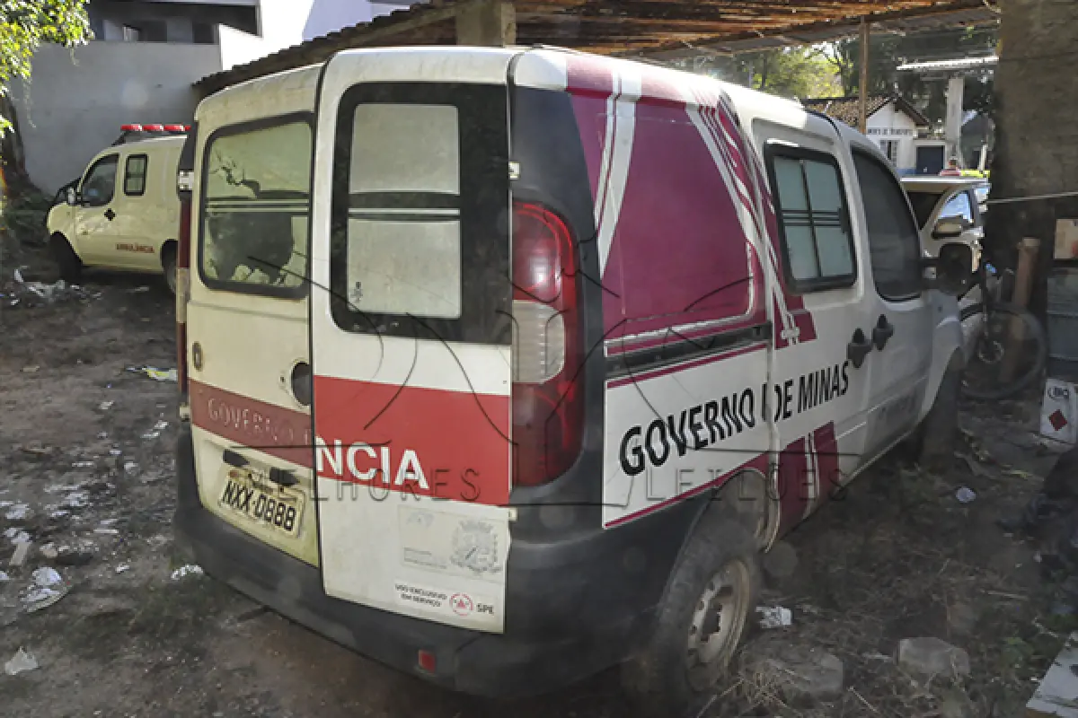 LOTE 006 - FIAT DOBLÔ RONTAN AMB2 - ANO 2011 2012 - PLACA NXX-0888