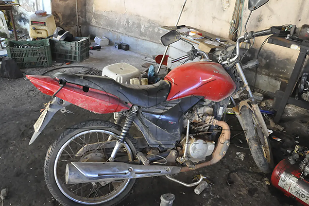 LOTE 003 - HONDA CG 125 FAN KS - ANO 2013 2013 - PLACA OQK-8245