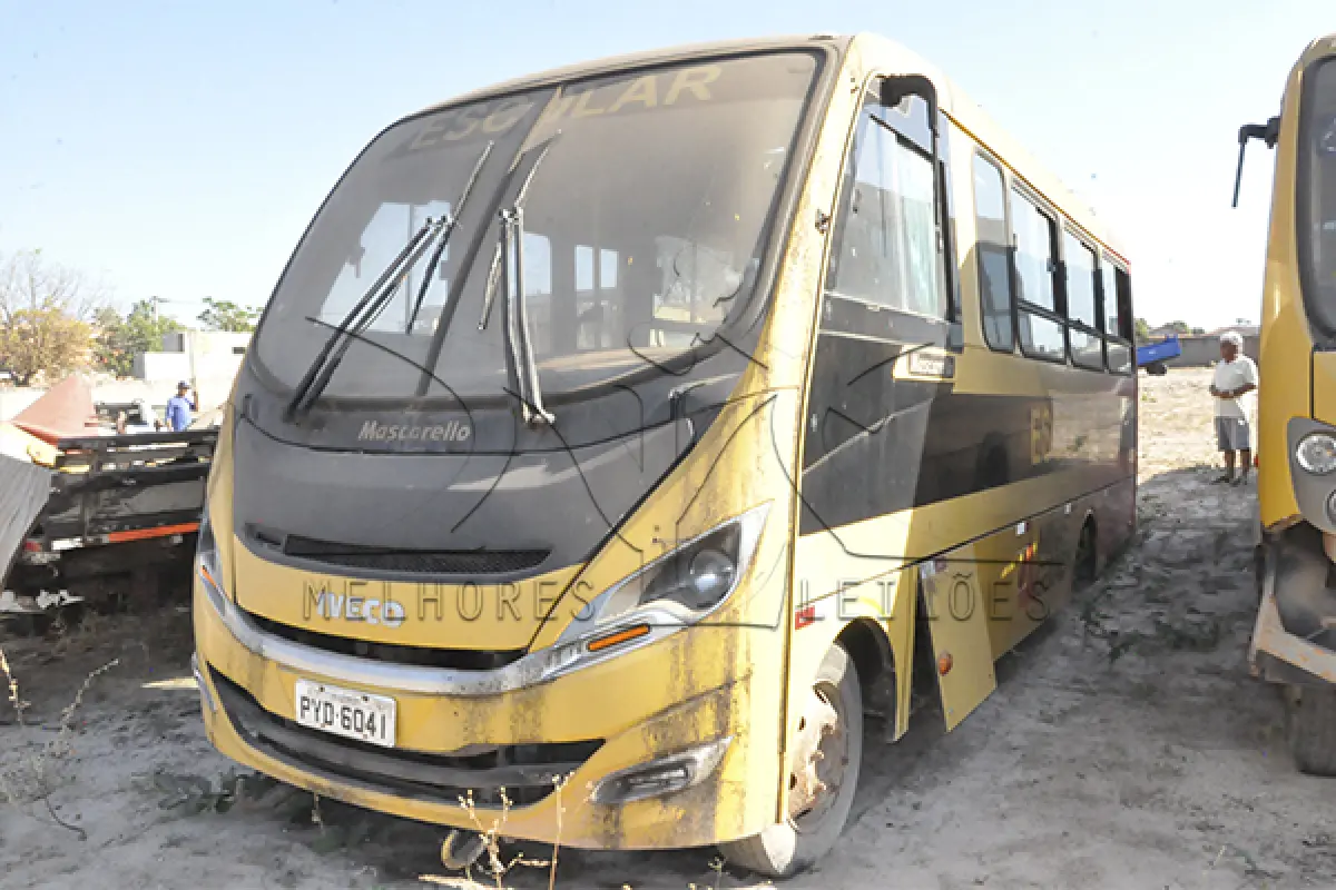 LOTE 037 - IVECO WAYCLASS 70C17HDE - ANO 2016 2016 - PLACA PYD-6041