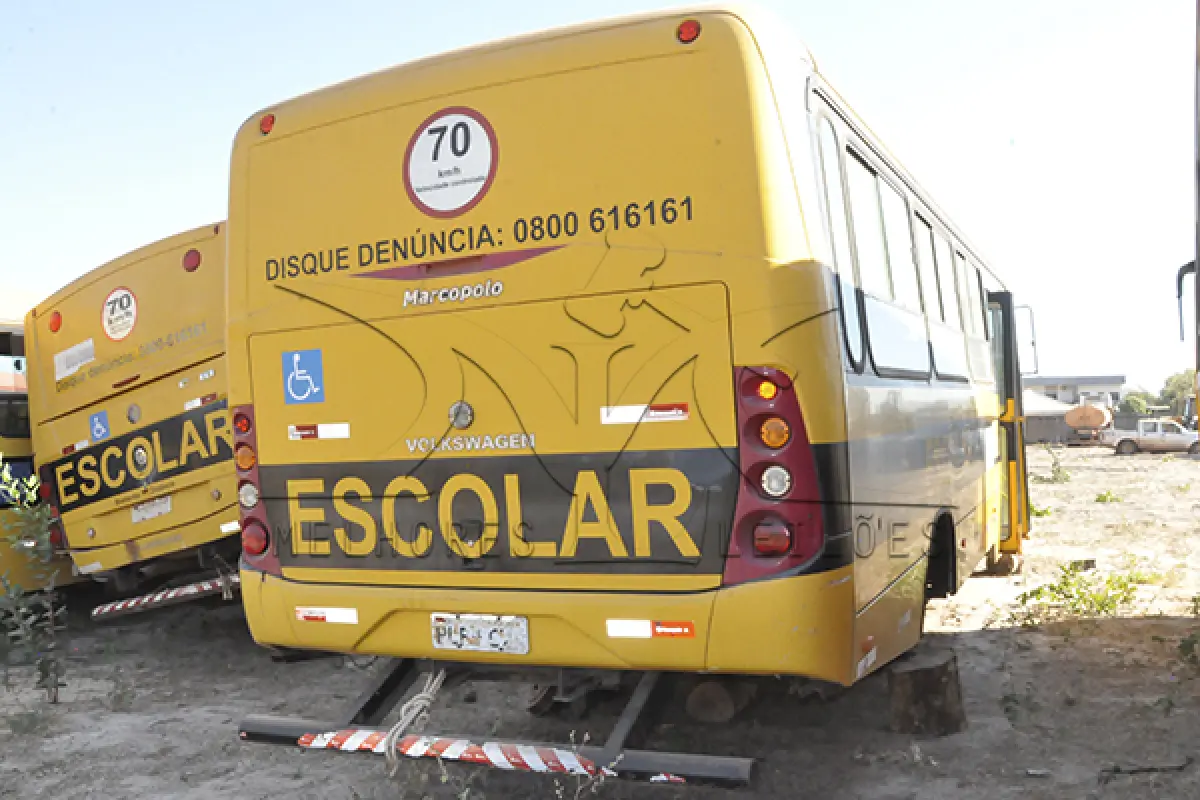 LOTE 034 - VW 15.190 EOD ESCOLAR HD - ANO 2012 2012 - PLACA HLF-9570