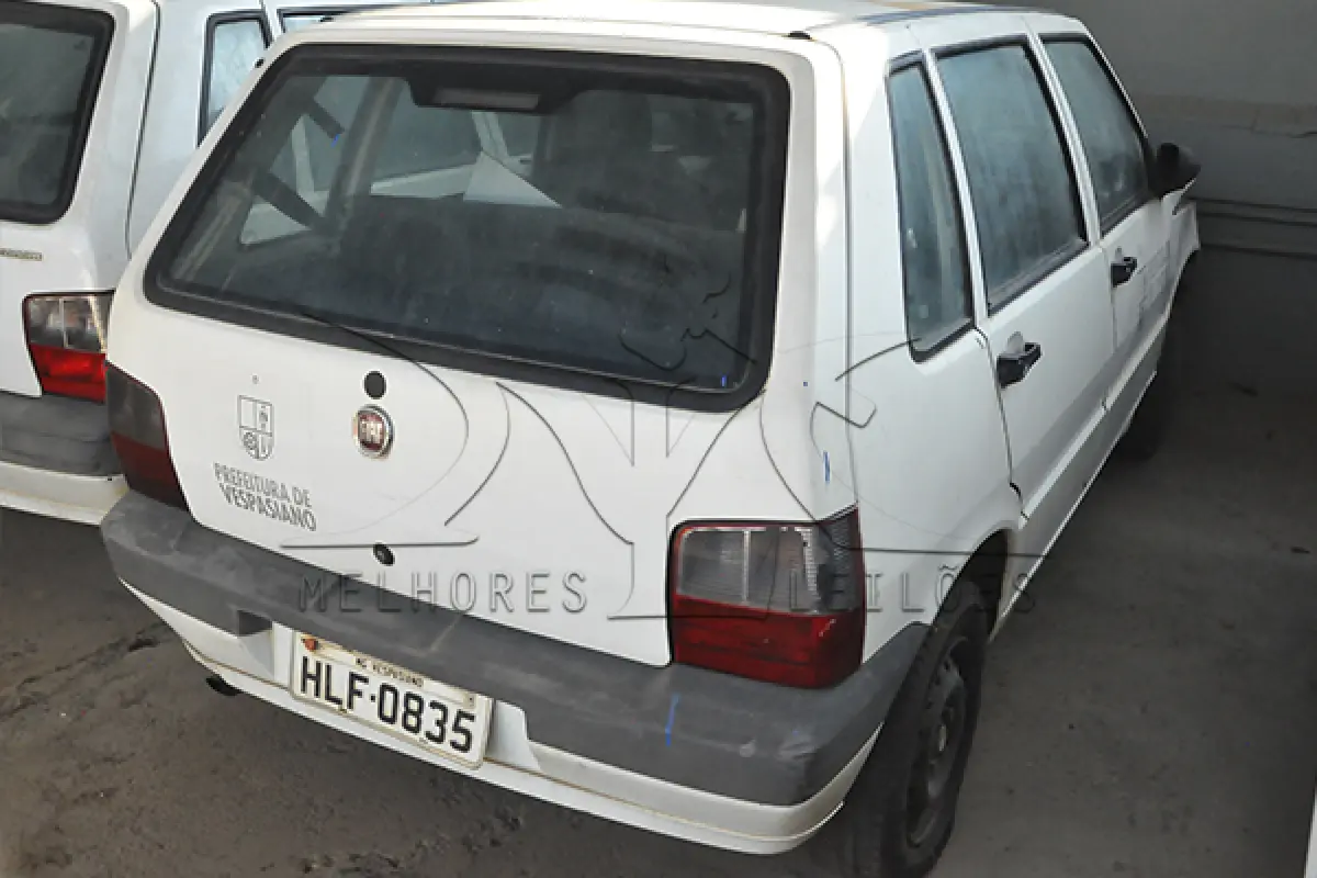LOTE 005 - FIAT UNO MILLE ECONOMY - ANO 2009 2010 - PLACA HLF-0835