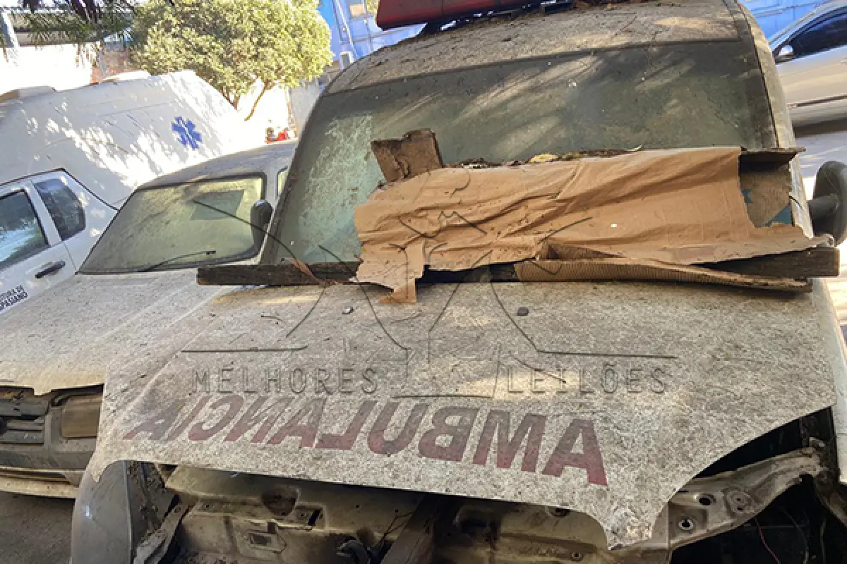 LOTE 009 - FIAT DOBLO CA UNIVIDAS A - ANO 2012 2013 - PLACA OPD-8940