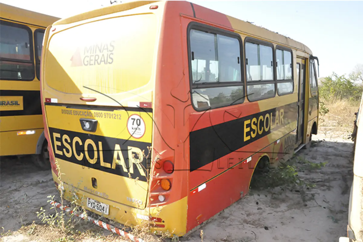 LOTE 037 - IVECO WAYCLASS 70C17HDE - ANO 2016 2016 - PLACA PYD-6041