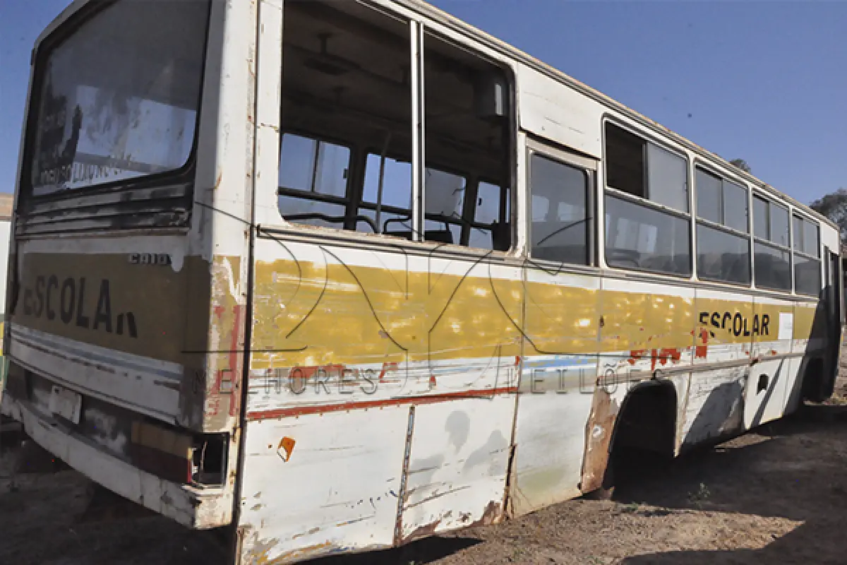 LOTE 039 - M. BENZ OF 1318 - ANO 1992 1992 - PLACA BXA-6857