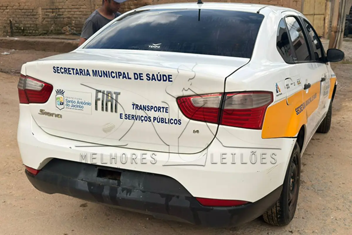 LOTE 003 - FIAT SIENA 1.4 - PLACA RMK7F78 - ANO 2020 2021