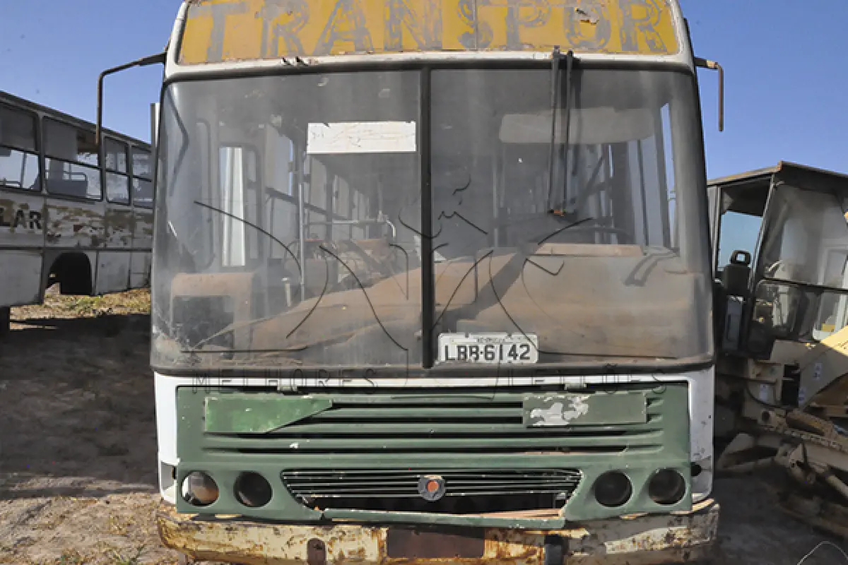 LOTE 038 - M.BENZ OF 1318 - ANO 1996 1996 - PLACA LBB-6142