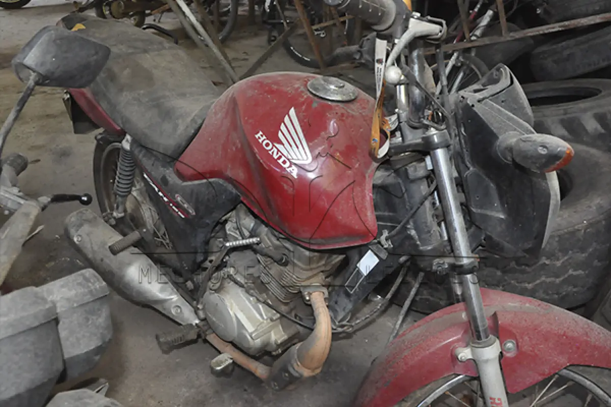 LOTE 002 - HONDA CG 125 FAN KS - ANO 2014 2015 - PLACA PVK-3300