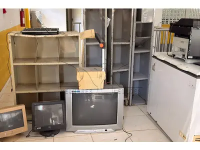 LOTE 013 - SUCATA ELETRODOMÉSTICO E ELÉTRICA