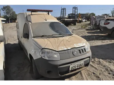 LOTE 025 - FIAT FIORINO ATENA AMB - ANO 2018 2019 - PLACA QOX-4482