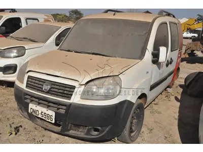 LOTE 019 - FIAT DOBLO ESSENCE 7L E - ANO 2017 2017 - PLACA QNO-5986