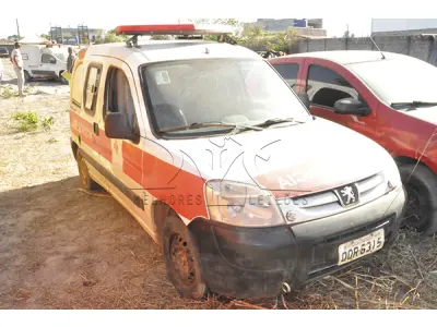 LOTE 027 - I PEUGEOT PARTNER 1.6 - ANO 2018 2019 - PLACA QOR-6315