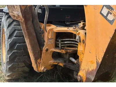 LOTE 018 - RETRO ESCAVADEIRA JCB - ANO 2013