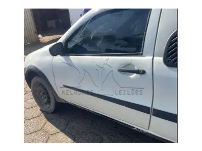 LOTE 001 - FIAT/STRADA WORKING, Placa GZI7233 - ANO/MODELO 2001/2002, COR Branca