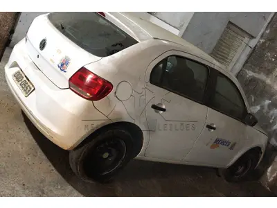 LOTE 008 - VW NOVO GOL 1.0 - ANO 2013 2014 - PLACA OQO-0553
