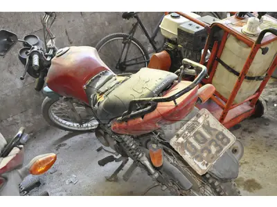 LOTE 001 - HONDA CG 125 FAN KS - ANO 2013 2013 - PLACA OQK-8238
