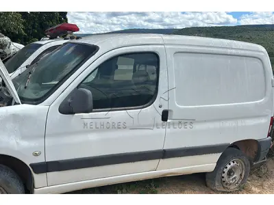 LOTE 012 - I PEUGEOT PRT MODIFICAR - PLACA OQZ2904 - ANO 2013 2013