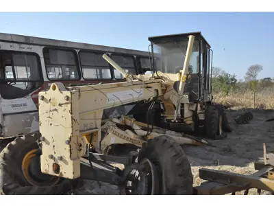 LOTE 043 - SUCATA - PATROL NEW HOLLAND RG1408